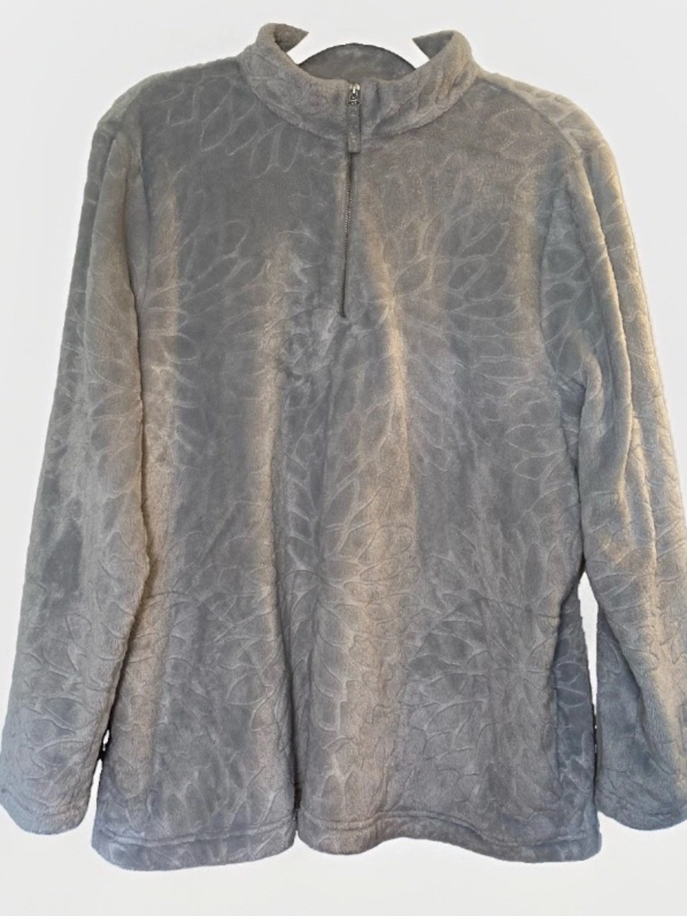 Weekends By Chicos Womens 3X Gray Floral Pullover Sweatshirt Super Soft Faux Fur